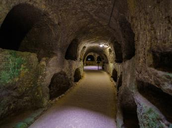 Katakomby Tyché – rozsáhlá síť podzemních chodeb