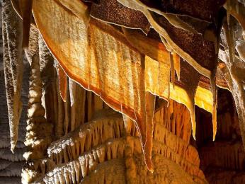 Postojnská jeskyně, největší jeskynní systém ve Slovinsku