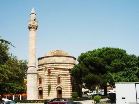 Mešita Muradi v albánském přístavu Vlorë