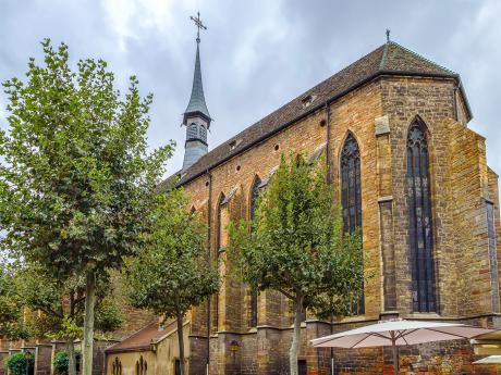 Dominikánský kostel v Colmaru ukrývá proslulý oltář