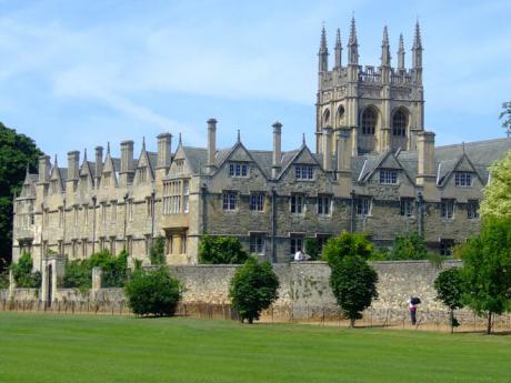 V Oxfordu sídlí nejstarší univerzita v Anglii