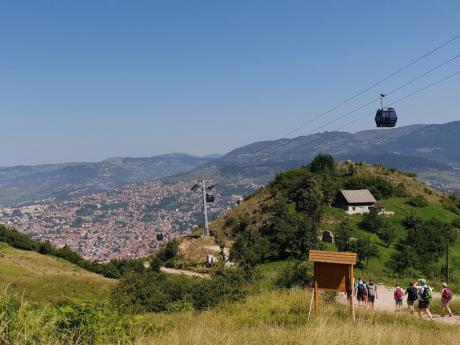 Na vrchol Trebevič nad Sarajevem vede lanovka