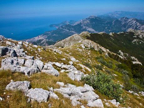 Z pohoří Rumija je vidět i jadranské pobřeží