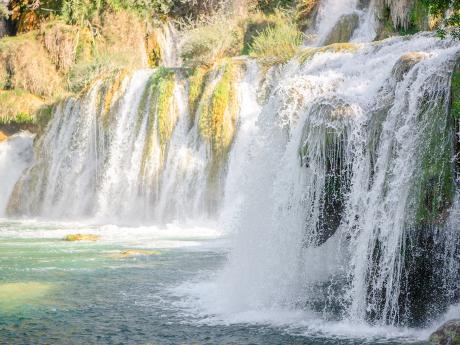 Dechberoucí vodopády v NP Krka