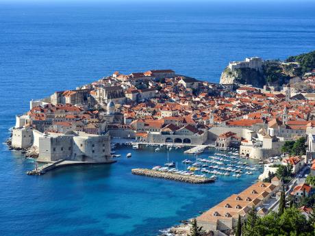 Pohled na přístav v Dubrovniku