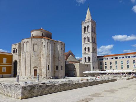 Centrum Zadaru se pyšní byzantským chrámem sv. Donáta z 9. století