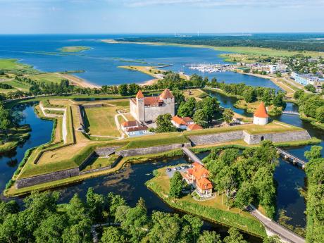 Hrad Kuresaarre na největším estonském ostrově Saaremaa