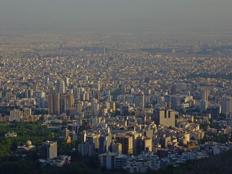 Pohled na hlavní město Íránu Teherán