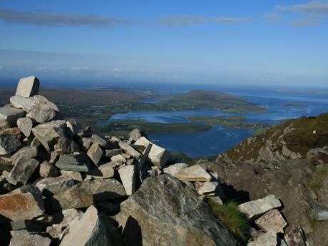 Connemara nabízí krásné výhledy do krajiny