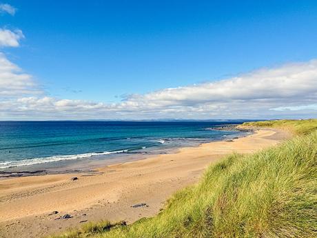 Fanore Beach je rozsáhlá pláž v oblasti The Burren