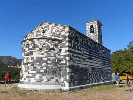 Pozdně románský pisánský kostel San Michele de Murato