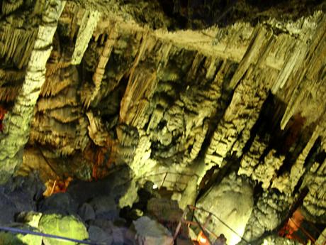 Krápníková Diktejská jeskyně