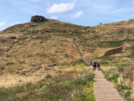 Příjemná turistická stezka na nejvýchodnější místo Madeiry