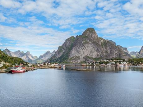 Reine patří k nejkrásnějším vesnicím v celém Norsku