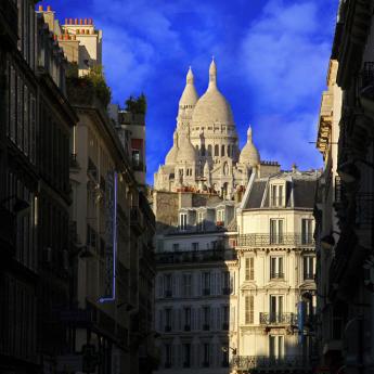 Pařížská čtvrť Montmartre je vyhlášená svou uměleckou atmosférou