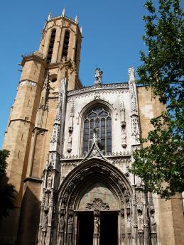 Gotická katedrála St-Sauveur v Aix-en-Provence
