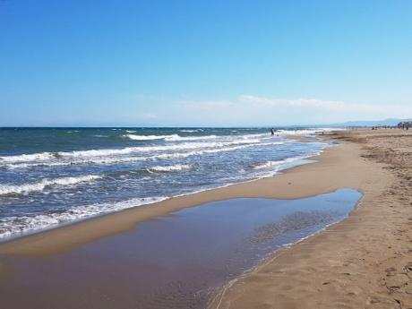 5 km dlouhá pláž Narbonne láká k odpočinku