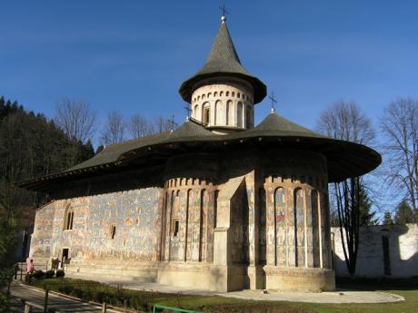Klášter Voroneţ je někdy nazýván „Sixtinská kaple Východu“