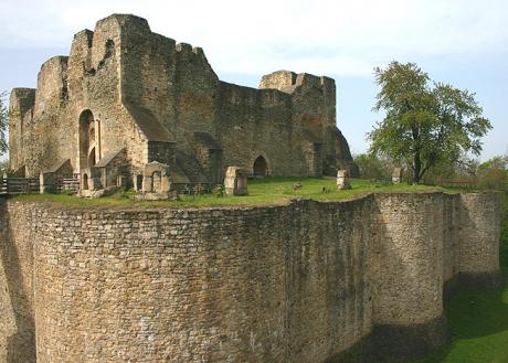 Pozůstatky pevnosti Târgu Neamţ ze 14. století
