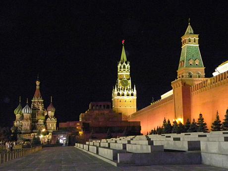 Osvětlené Rudé náměstí v Moskvě