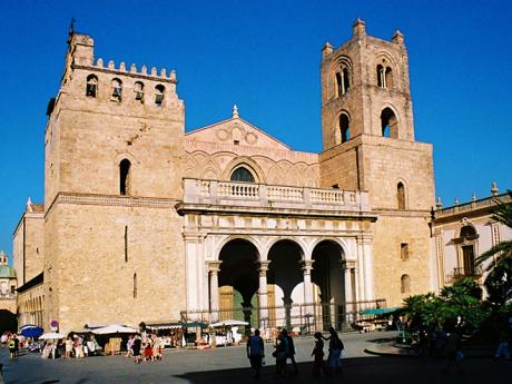 Nejkrásnější katedrálu na Sicílii naleznete v Monreale