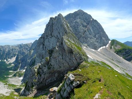 Vápencové hřebeny Julských Alp