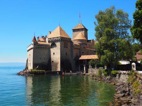 Hrad Chillon proslavený lordem Byronem