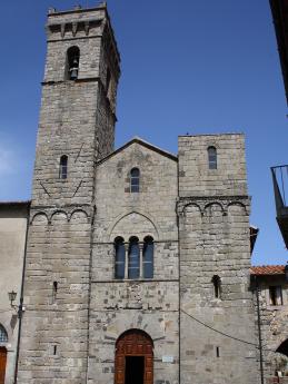Opatství Abbazia di San Salvatore založené již roku 743