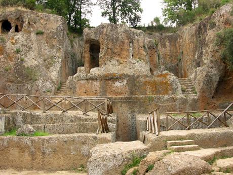 Hildebrandova hrobka etruské nekropole nedaleko Sovany