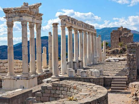 Antické sloupy Pergamonu
