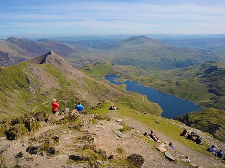 Zasloužená odměna v podobě krásných výhledů po výstupu na Snowdon