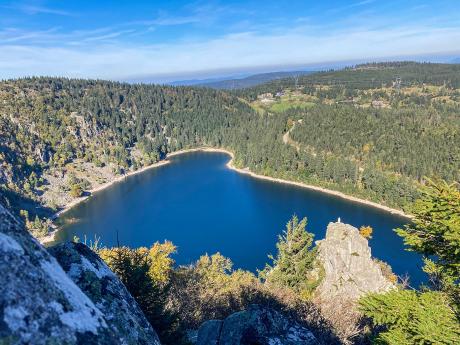 Jezero Lac Blanc v&nbsp;pohoří Vogézy