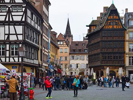 Maison Kammerzell na náměstí Place de la Cathédrale ve Štrasburku