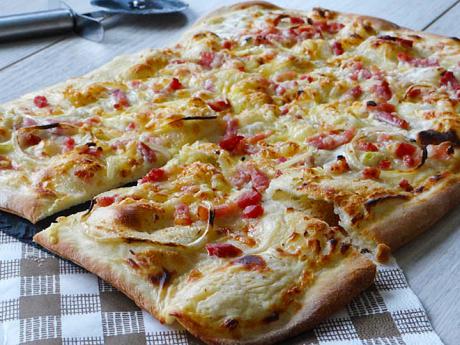 V Alsasku si můžete pochutnat na křupavém tarte flambée