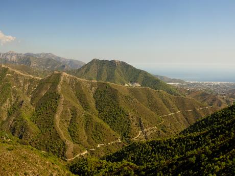 Sierra Almijara je jedním z mnoha sierras (pohoří) v Andalusii