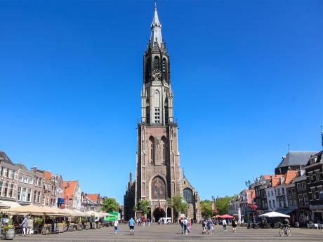 Dominantou Delftu je věž kostela Nieuwe Kerk