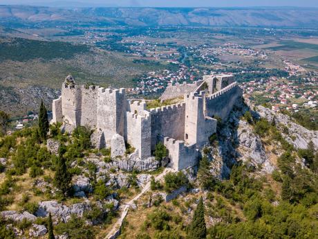Pevnost Hercega Stjepana poskytuje krásné výhledy do okolí