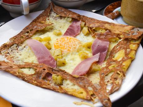 Specialita Bretaně - pohanková palačinka "galette"