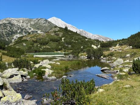 NP Pirin vás okouzlí četnými jezery a bělostnými horskými štíty