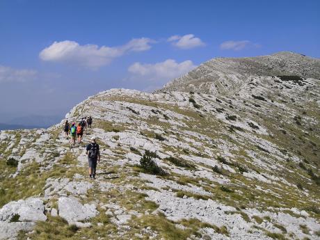 Kamenitá cesta k nejvyššímu chorvatskému vrcholu Sinjal