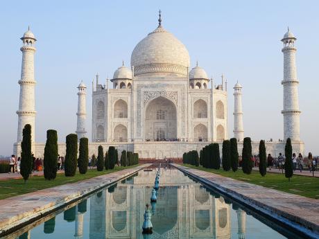Impozantní Tádž Mahal je právem jedním ze sedmi novodobých divů světa