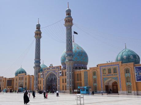 Mešita Jamkarān je jedním z největších šíitských poutních míst v Íránu
