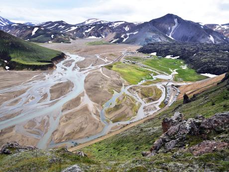 Pohled do údolí v pohoří Landmannalaugar