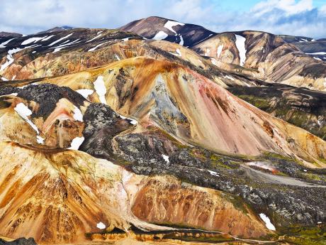 Landmannalaugar neboli Duhové hory hrají všemi barvami