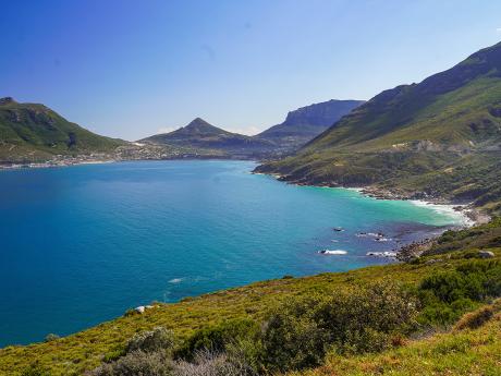Zátoka Hout Bay patří mezi nejkrásnější zákoutí Kapského poloostrova
