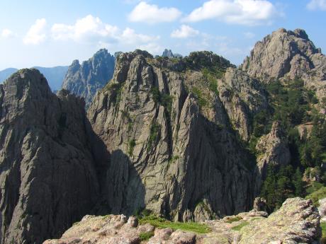 Skalní věže v oblasti Bavella