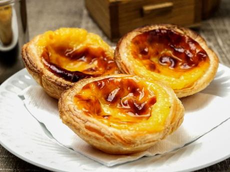 Portugalská národní pochoutka pastel de nata je k sehnání i na Madeiře