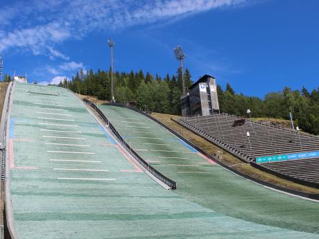Vyhlášené skokanské můstky v Lillehammeru
