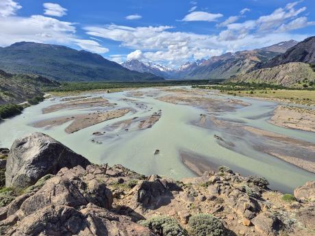 Argentinský NP Los Glaciares je plný řek a potoků