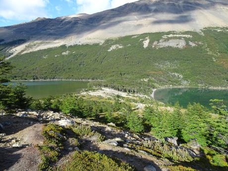 Přechod v těsné blízkosti kolem jezer Madre a Hija v Los Glaciares